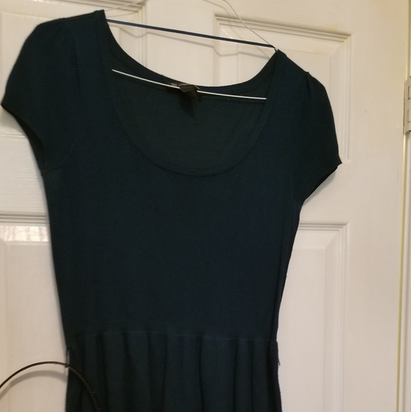 TEAL Pencil skirt and top with belt - Picture 3 of 4